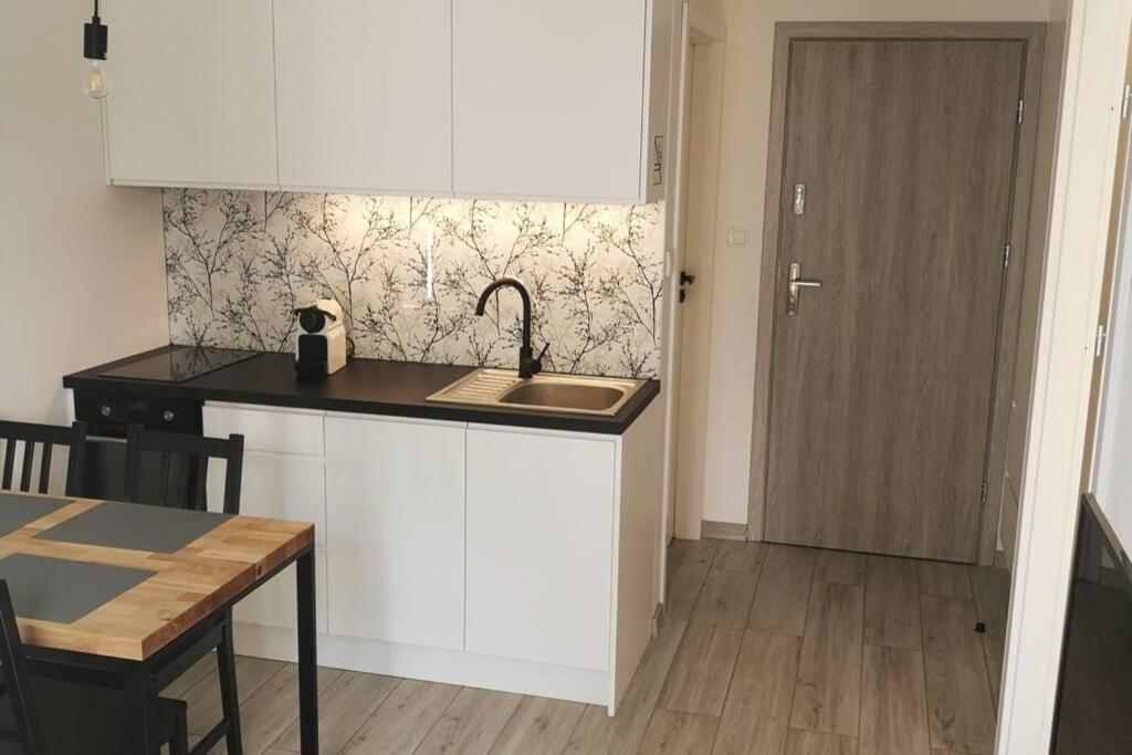 The Yellow Apartment Gdańsk Buitenkant foto